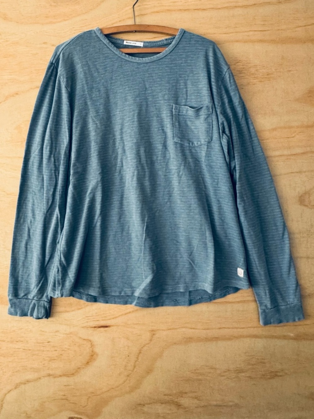 MARINE LAYER Slub Knit Long Sleeve Pocket Tee Blue Size Large Subtle Stripe